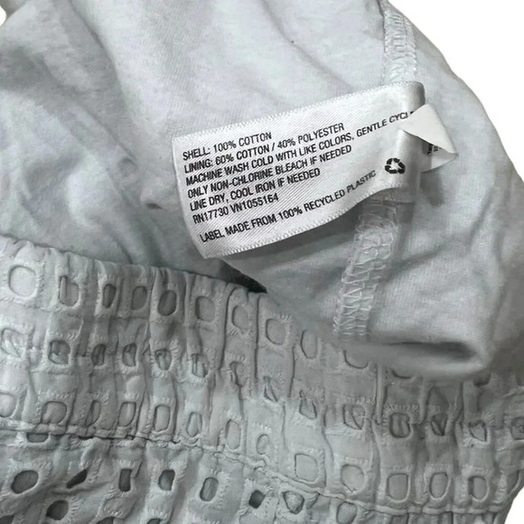 Lilly Pulitzer White Eyelet Pom Trim Shorty Shorts M - Picture 3 of 4